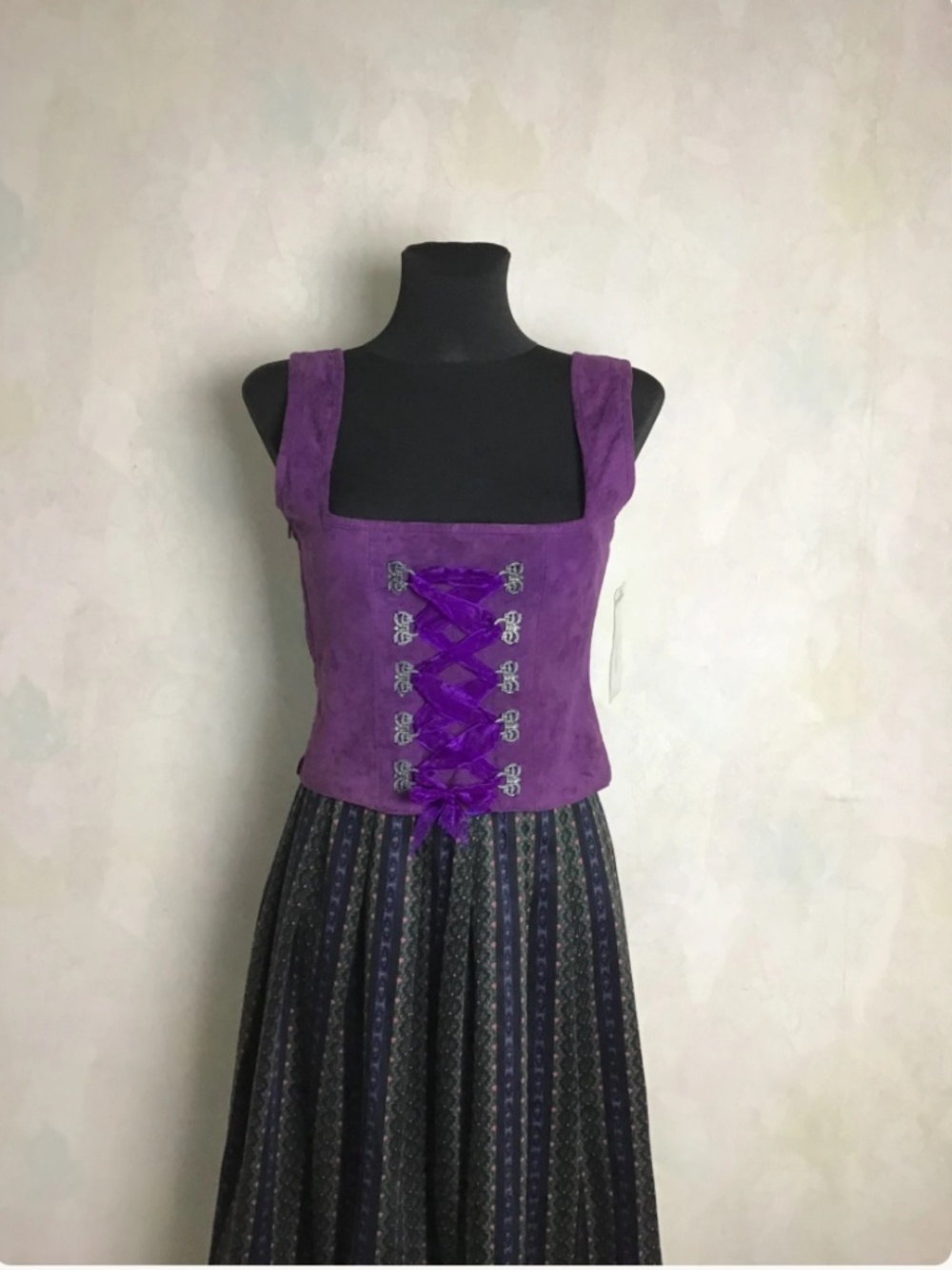 Genuine purple suede German Oktoberfest dirndl lace-up vest, size XXS/XS